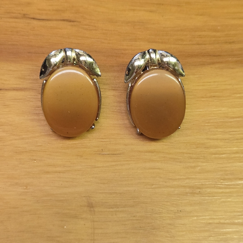 Vintage clip on earrings